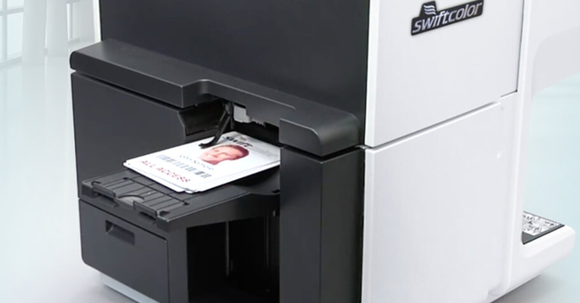 How Oversized ID Badges Can Help Healthcare Facilities Stay Healthy 